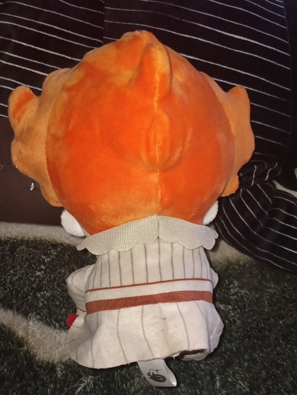 Pennywise Plush Toy - Kids Horror Character Doll - Picture 3 of 4